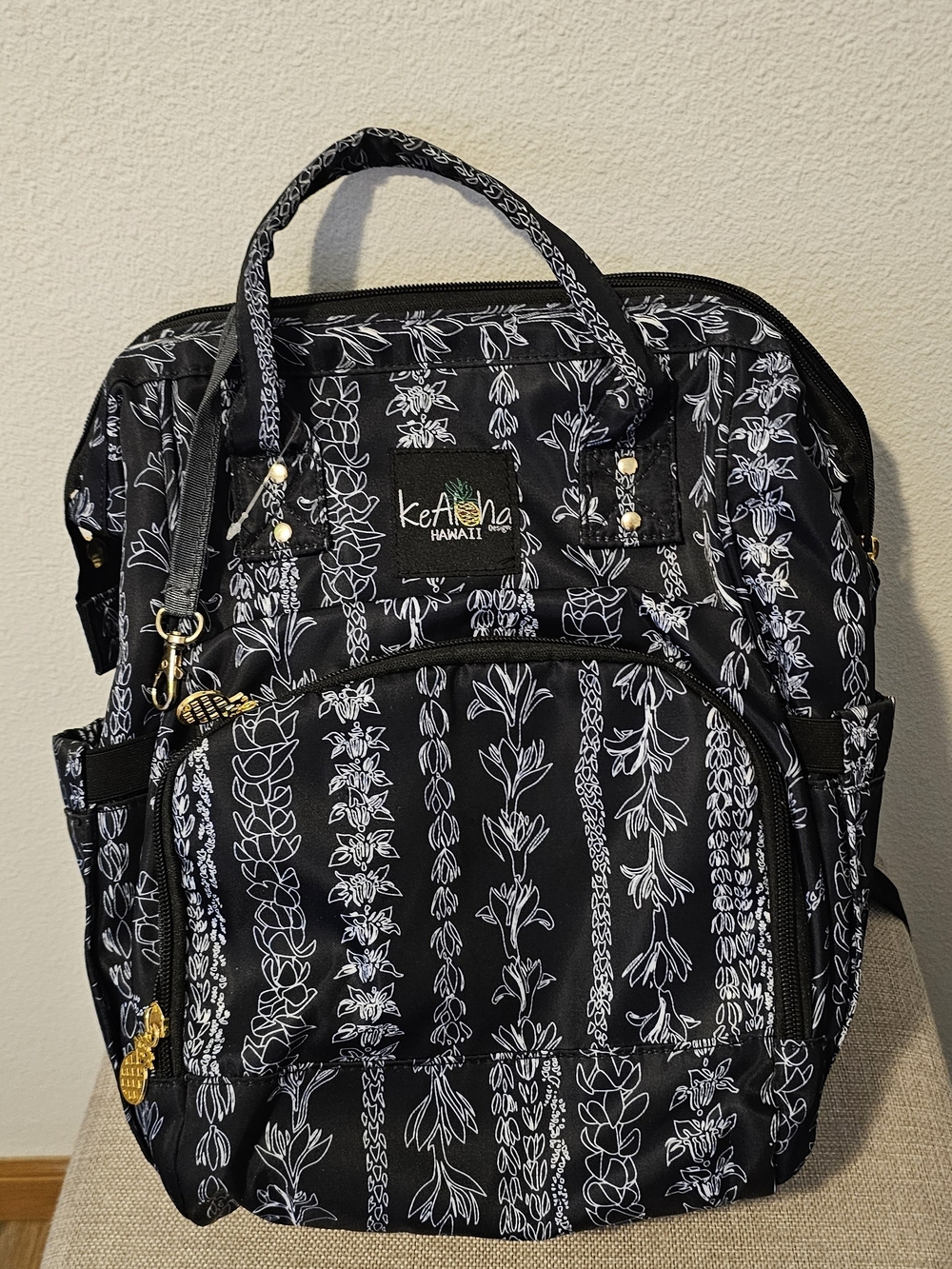 ALOHA Collection Black & White Floral Backpack Tote